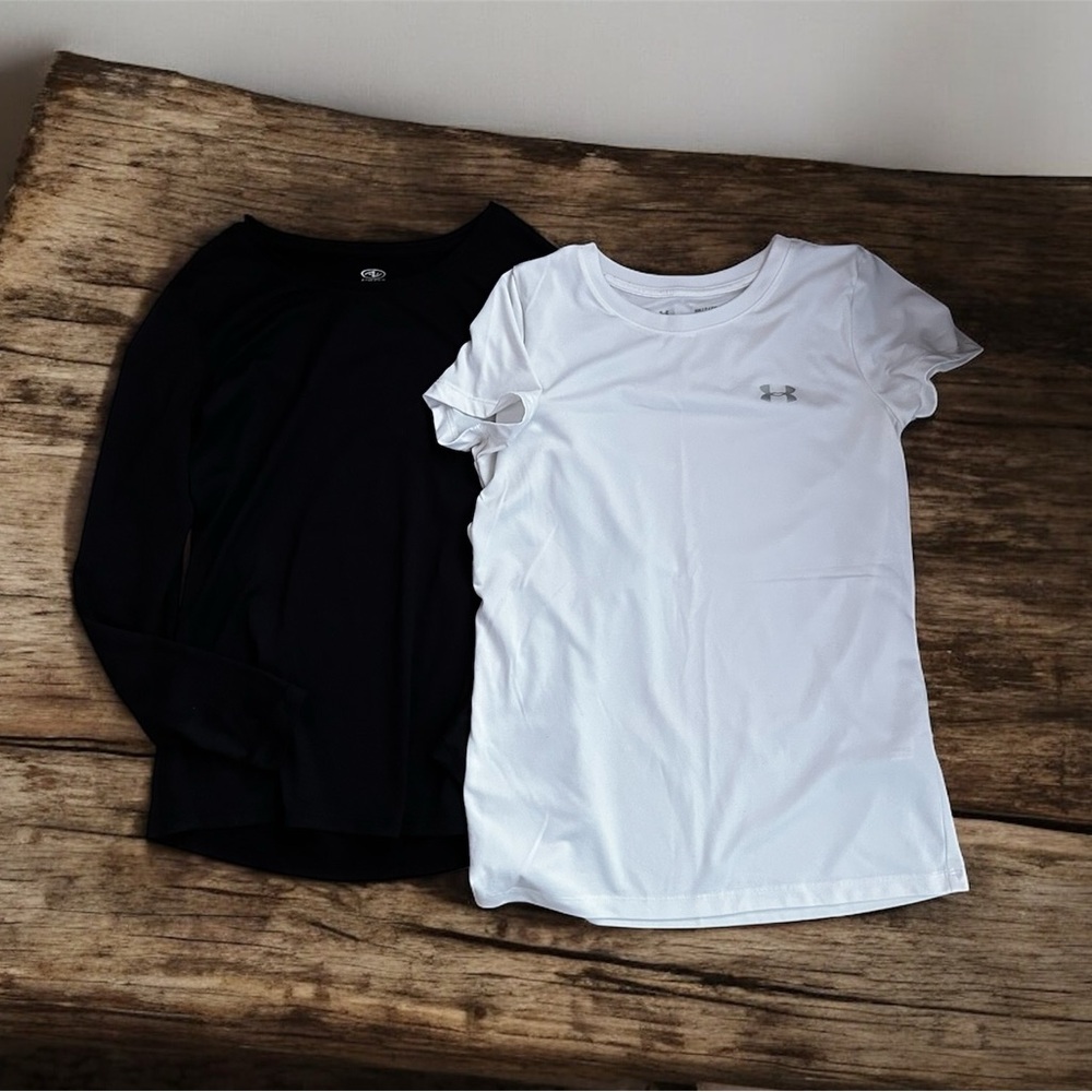 Under Armour Black and White T-Shirts